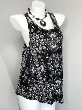 Black Boho Chic Patterned Tank Top